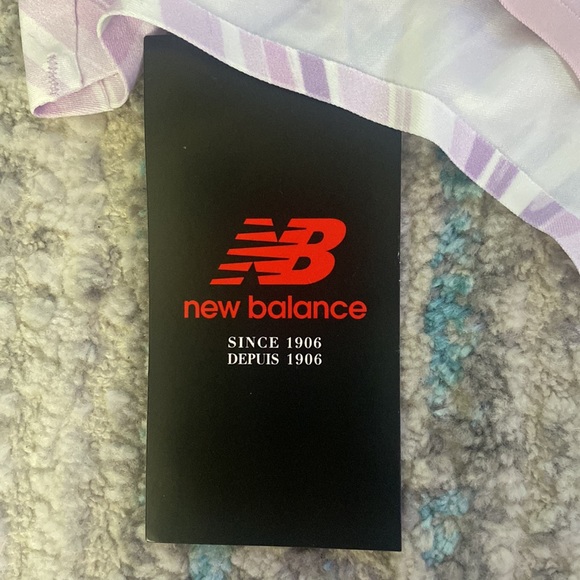 4 Pack New Balance Seamless Thongs - Picture 4 of 5